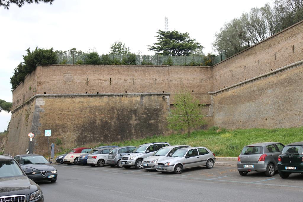 Pensión Le Fontane Di 3*